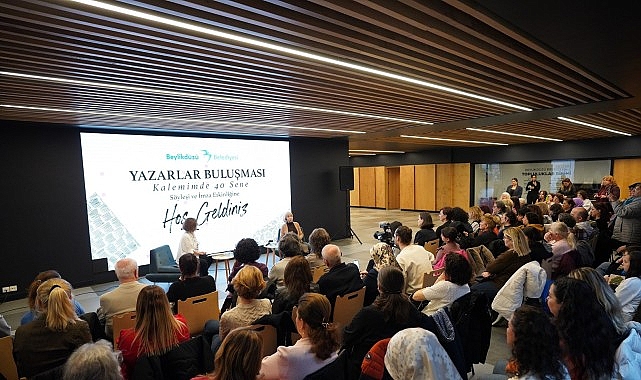 Ayşe Kulin Beylikdüzü'nde Okurlarıyla Buluştu