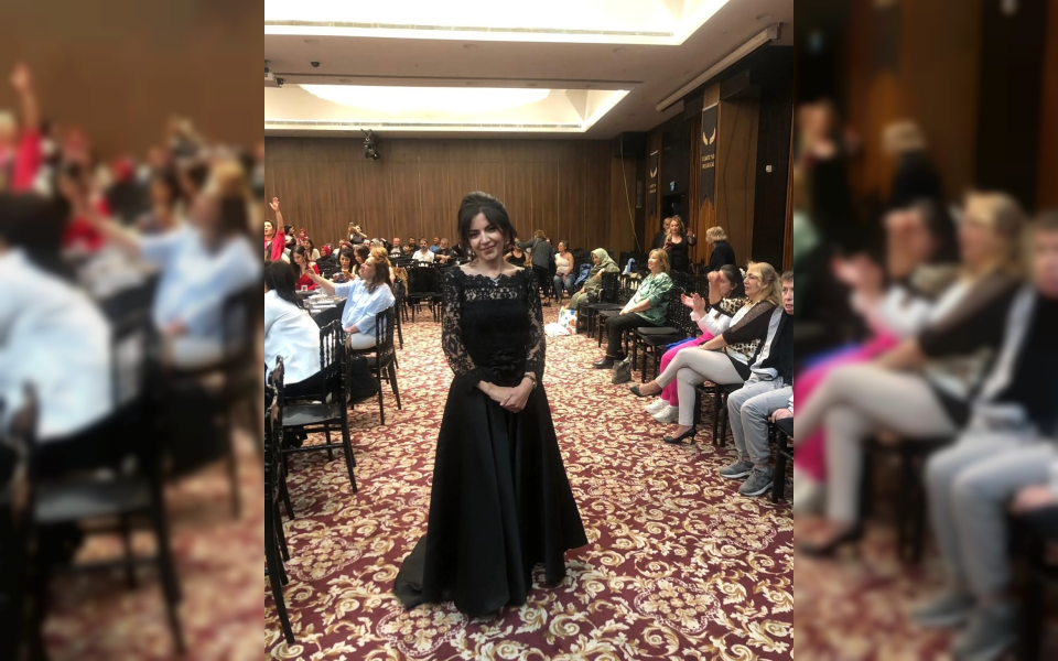 Ayşegül İnci: Kumaşa Zarafet, İş Dünyasına Kadın İmzası